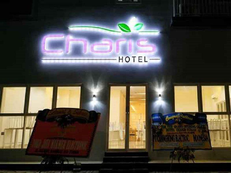 Votel Hotel Charis Tuban Tuban  Εξωτερικό φωτογραφία