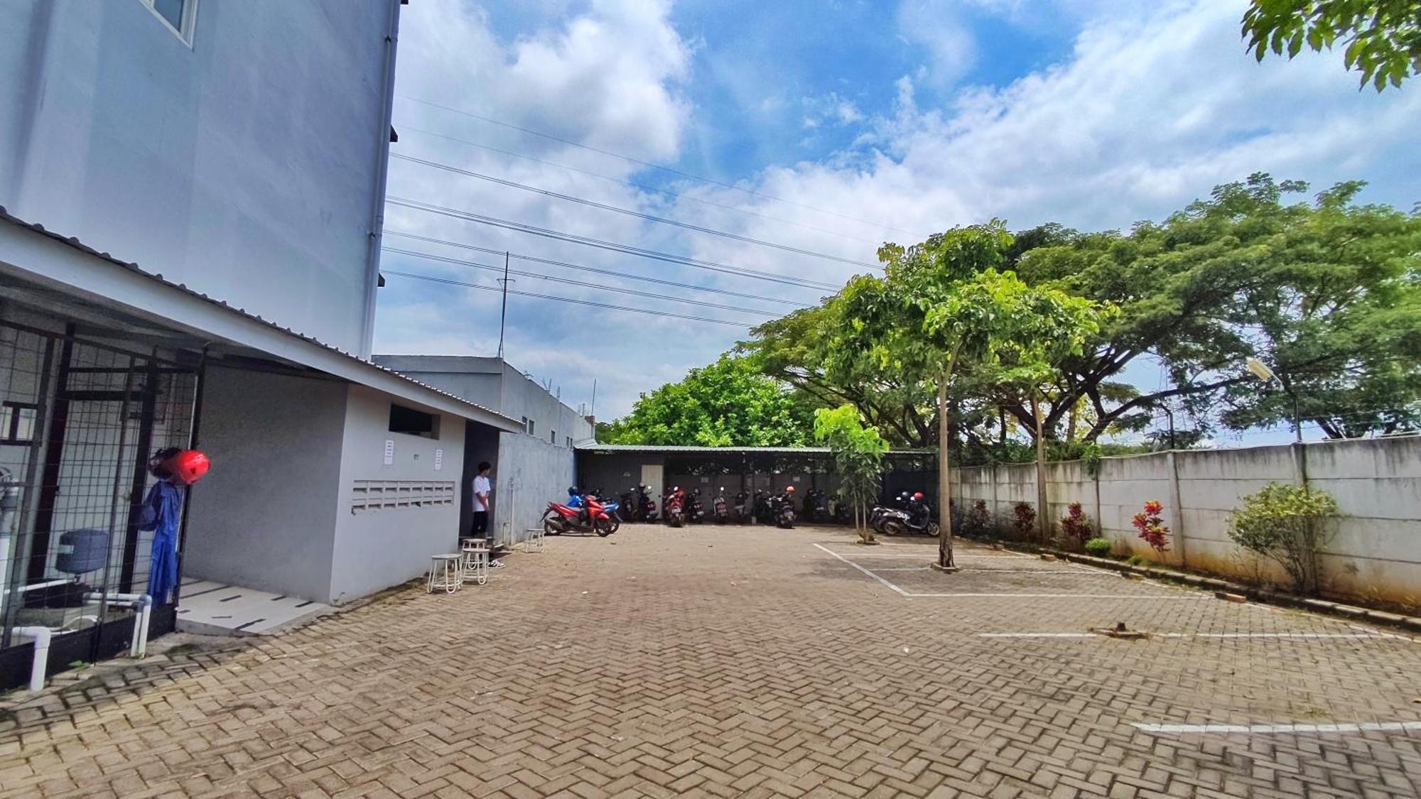 Votel Hotel Charis Tuban Tuban  Εξωτερικό φωτογραφία